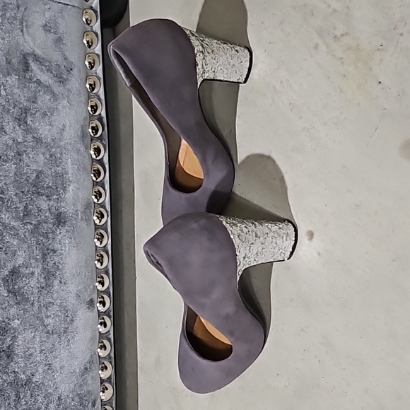 Grey Glitter Block Heels Pumps - Picture 1 of 7